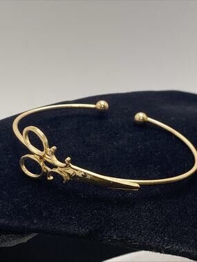 Womens Gold Tone Scissors Hair Stylist Cuff Bangle